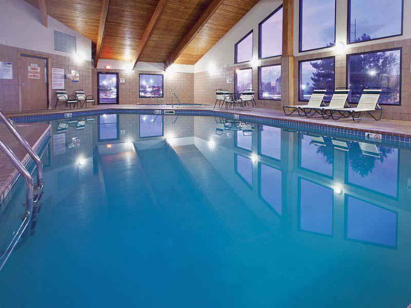 Отель La Quinta Inn & Suites Ft. Wayne