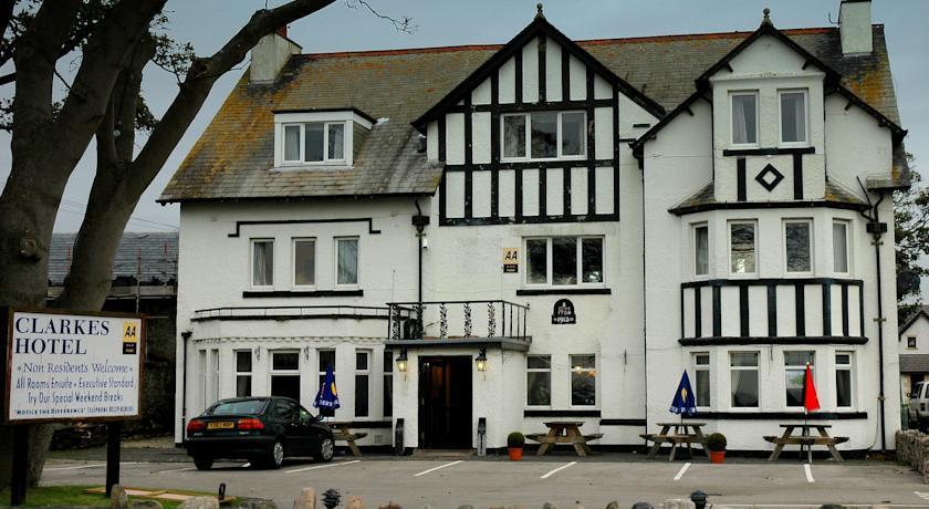 Отель The Clarkes Hotel
