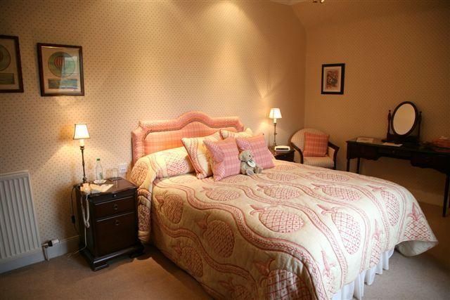 Отель The Lodge, Carfraemill