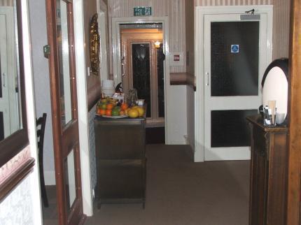 Отель The Unicorn Hotel