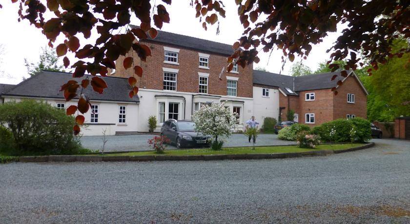 Отель Rosehill Manor Hotel