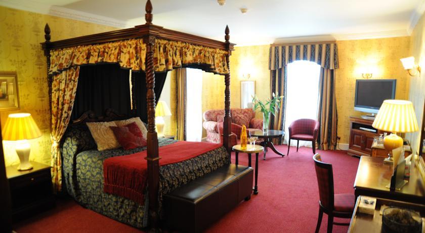 Отель The Gretna Chase Hotel