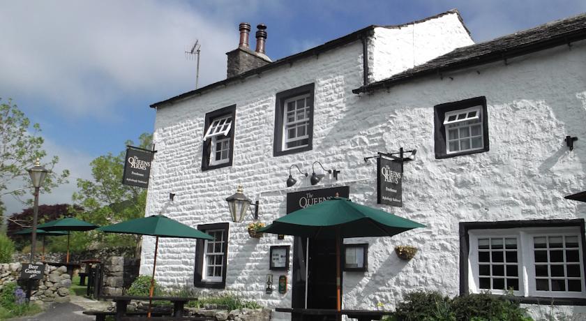 Отель The Queens Arms