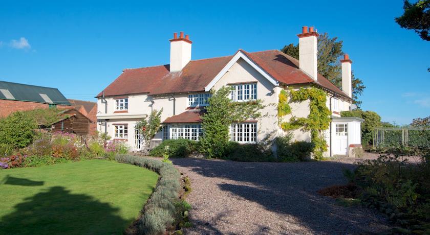 Мини-отель Church Farm B&B