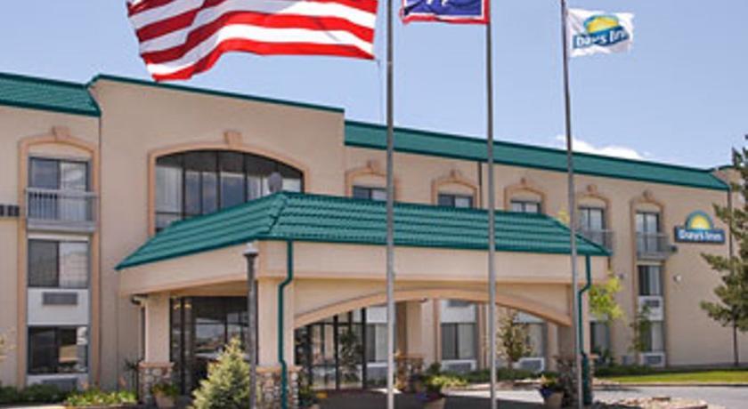 Отель Days Inn Evanston WY