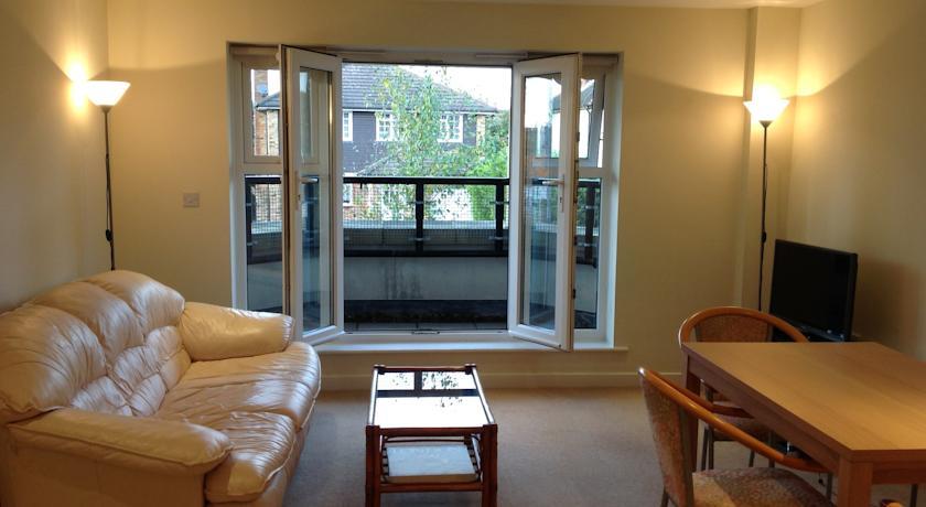 Апартаменты Pembroke Apartment