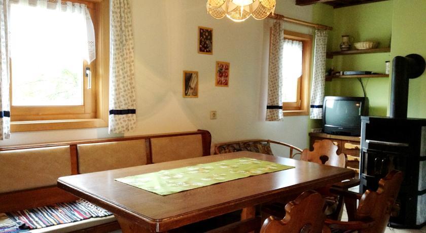 Апартаменты Ferienhaus Lerchbacherhof