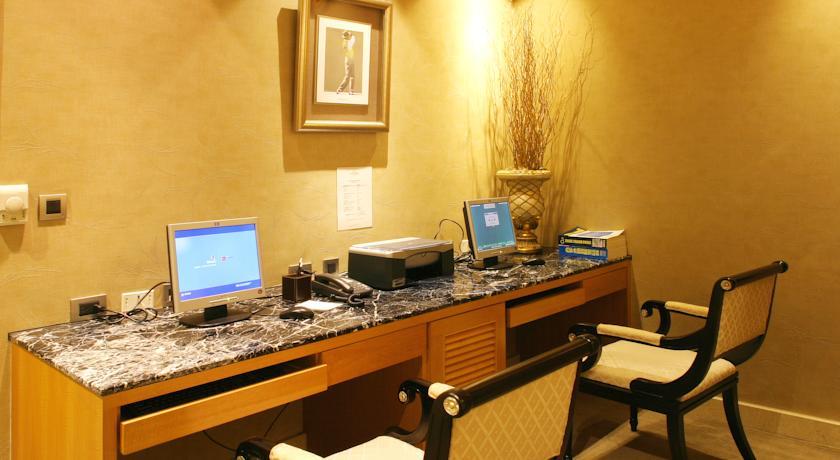 Отель Grand Forward Hotel