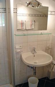 Отель Apartment Kirchweg III