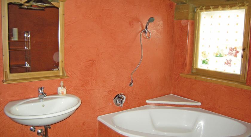 Апартаменты Holiday home Gleinserweg