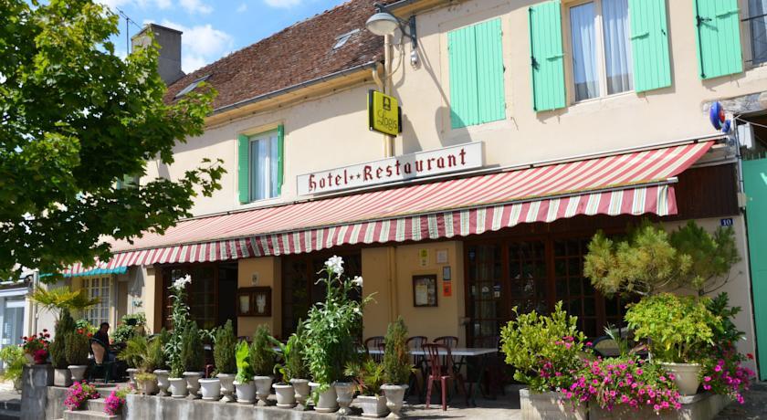 Отель Auberge Bourbonnaise