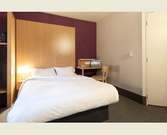 Отель B&B Paris Saint Denis Pleyel