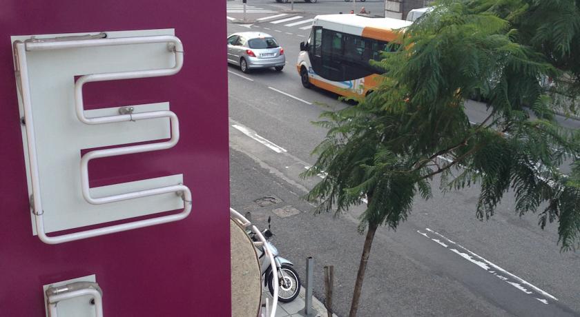 Evelia Hotels