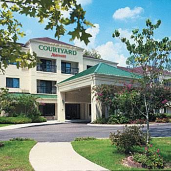 Отель Courtyard Beckley