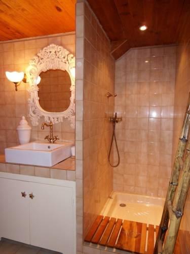 Апартаменты Gîte Maison d'Allouma