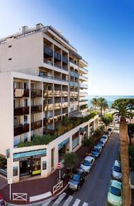 Apartment Avenue Alexandre III A