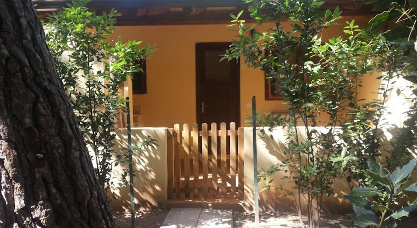 Отель Villaggio Camping Sentinella