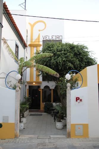 Отель Hotel Veleiro