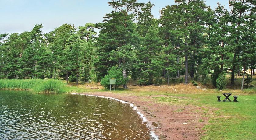 Апартаменты Holiday home Rotholmsvägen Mönsterås