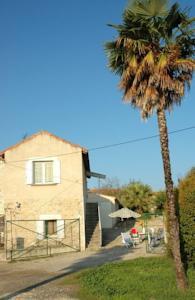 Отель Holiday home Rue de la Calade