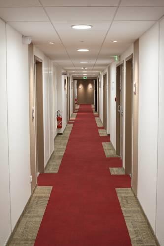 Отель Akena City Reims Bezannes