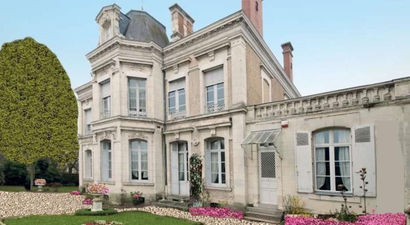 Мини-отель Le Grand Maulne