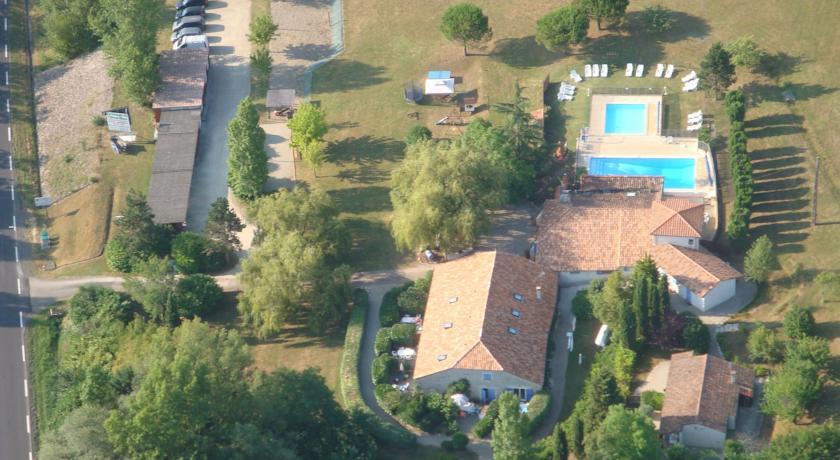 Апартаменты La Grange du Cheval Blanc