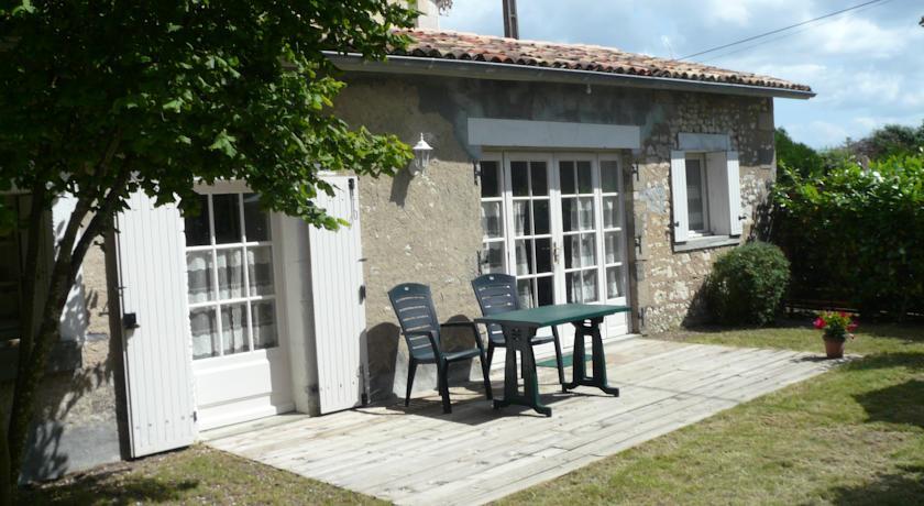 Апартаменты Gîte Les Bellesvues