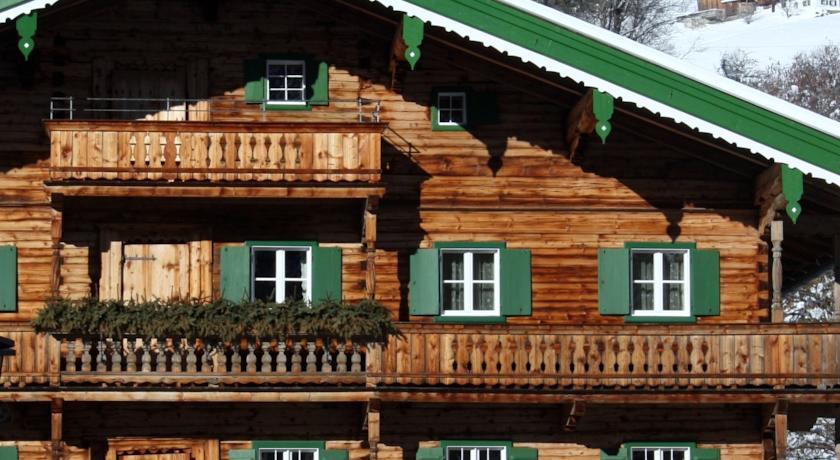 Апартаменты Hallerwirt Homes