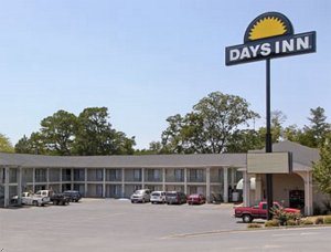 Отель Days Inn Evergreen