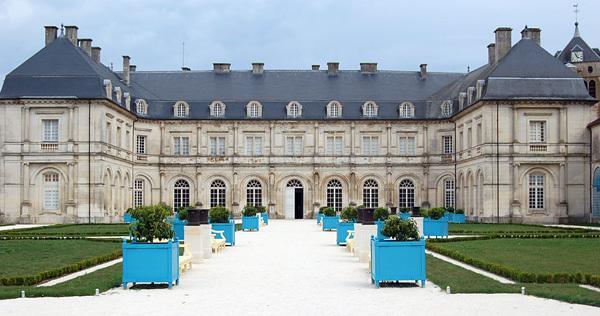 Отель Hotel du Donjon
