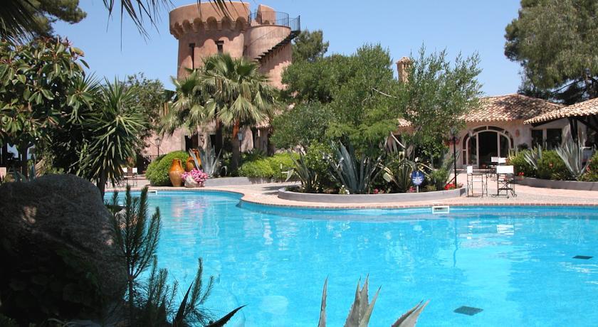 Отель Hotel Porto Pirgos