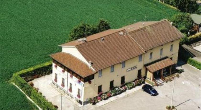 Отель Albergo Il Gufo