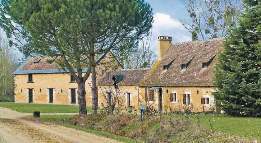 Апартаменты Holiday Home Domaine De Plumevert