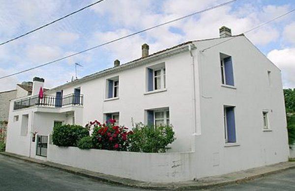 Апартаменты Holiday Home Maison De Lavendre