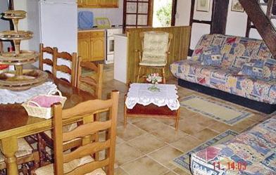 Апартаменты Holiday Home Lauzun Lot-Et-Garonne