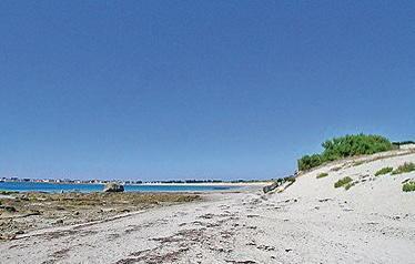 Апартаменты Holiday Home Loctudy Rue De Sables Blancs