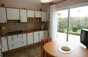 Апартаменты Holiday Home Gouesnach Route De Benodet