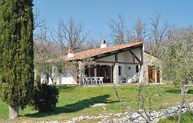 Апартаменты Holiday Home St Cezaire Sur Siagne Chemin Du Puits D'Eima