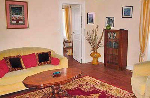 Апартаменты Holiday Home Beurlay Rue Rene Caille