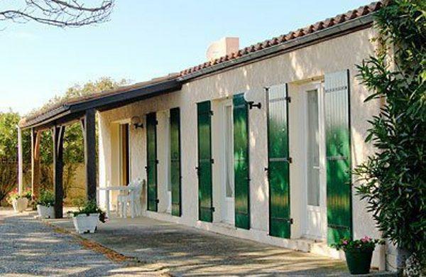 Апартаменты Holiday Home Saint Denis Rue Des Pres