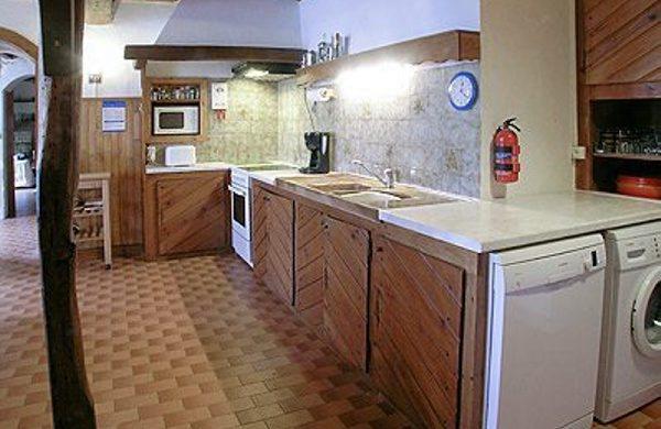 Апартаменты Holiday Home Neuvicq Le Chateau Rue Des Porches