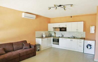 Апартаменты Holiday Home Rayol-Canadel-Sur-Mer Avenue Clement Bayard