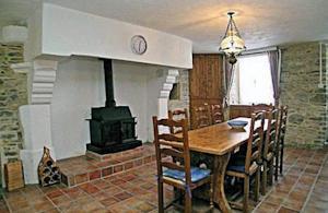 Апартаменты Holiday Home St. Germain Sur Ay Rue De L'Eglise