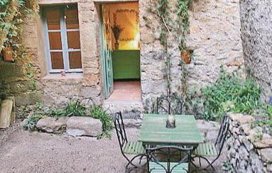 Апартаменты Holiday Home Bonnieux Rue Droite