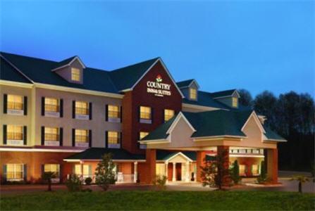 Отель Country Inn & Suites Fairburn