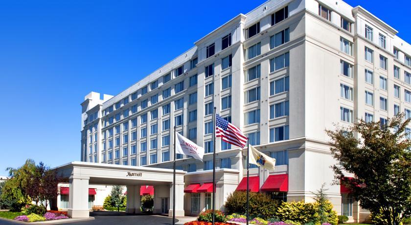 Отель Bridgewater Marriott