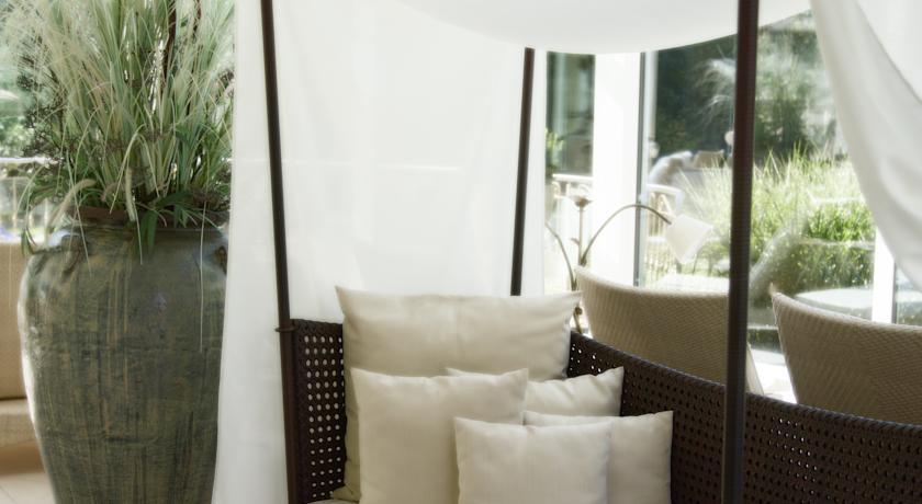 Отель Thermenhotel Quellenhof
