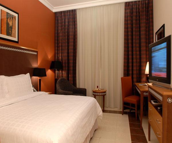 Отель Al Jahra Copthorne Hotel & Resort
