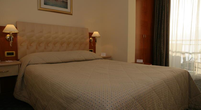 Отель Hotel Zvonimir